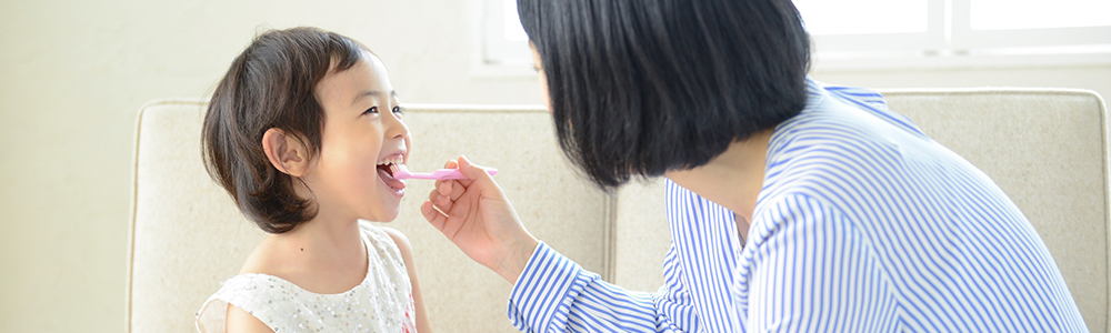 お子さまの気持ちに寄り添った無理のない治療を行います。